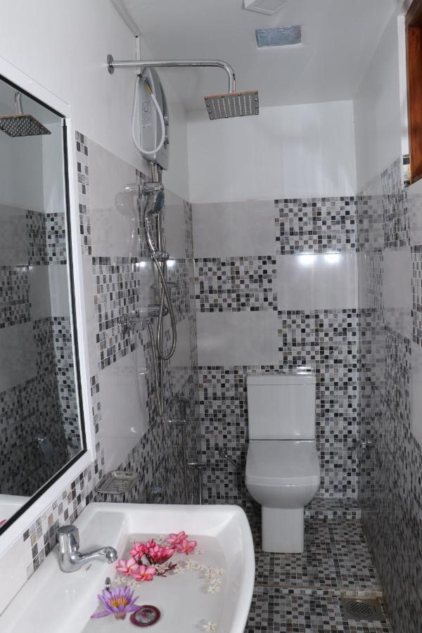 Great Yeheni Villa Hikkaduwa Exterior photo