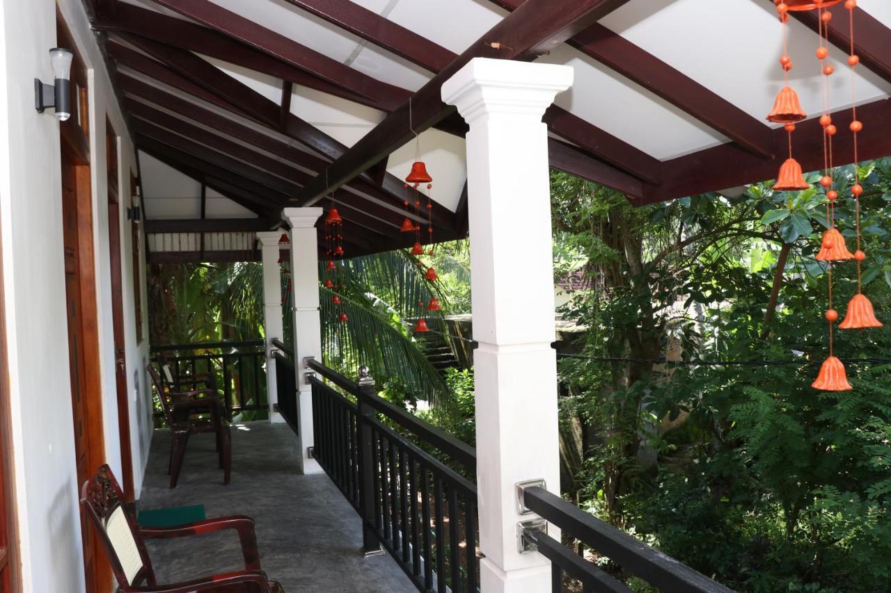 Great Yeheni Villa Hikkaduwa Exterior photo