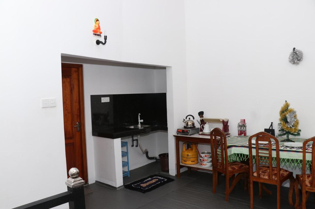 Great Yeheni Villa Hikkaduwa Exterior photo